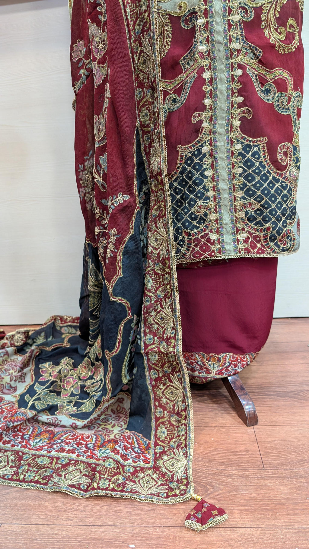 Party wear elegant suit