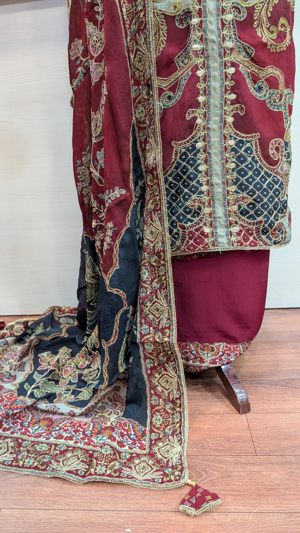 Party wear elegant suit